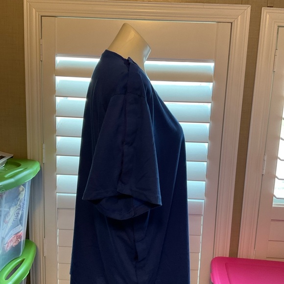 Elegant Royal Blue V-Neck Long Sleeve Top - Picture 8 of 11